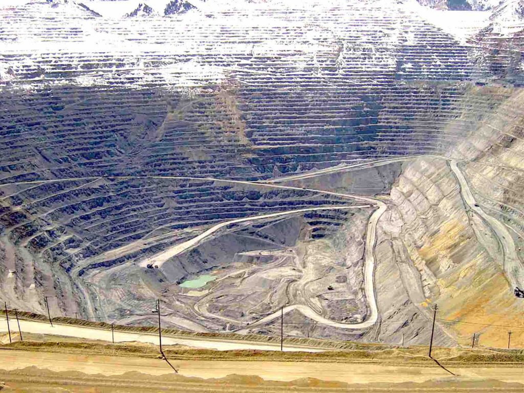 Mine de cuivre à ciel ouvert dans l'Utah