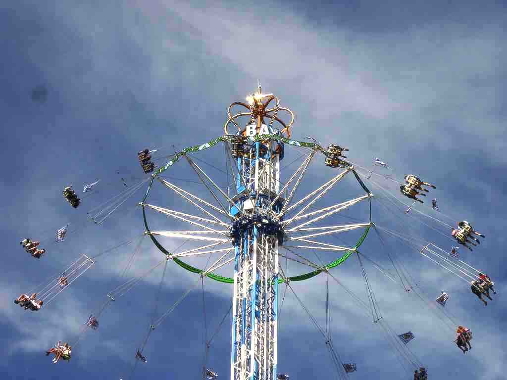 Carousel aérien géant à l'Oktoberfest de Munich en 2019