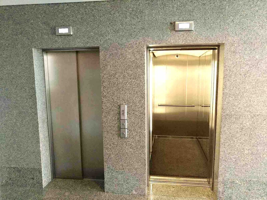 Ascenseurs