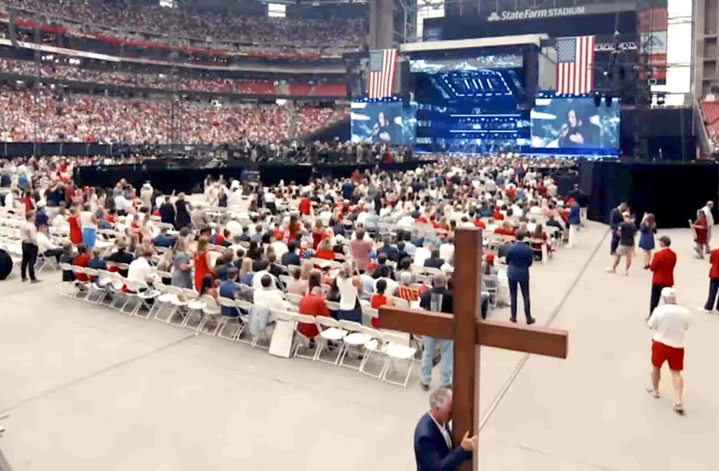 Lors de la célébration en hommage à Charlie Kirk le 21 septembre 2025