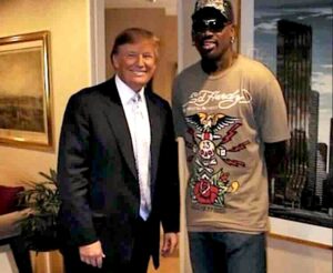 Trump avec Dennis Rodman lors d'un Celebrity Apprentice de 2009