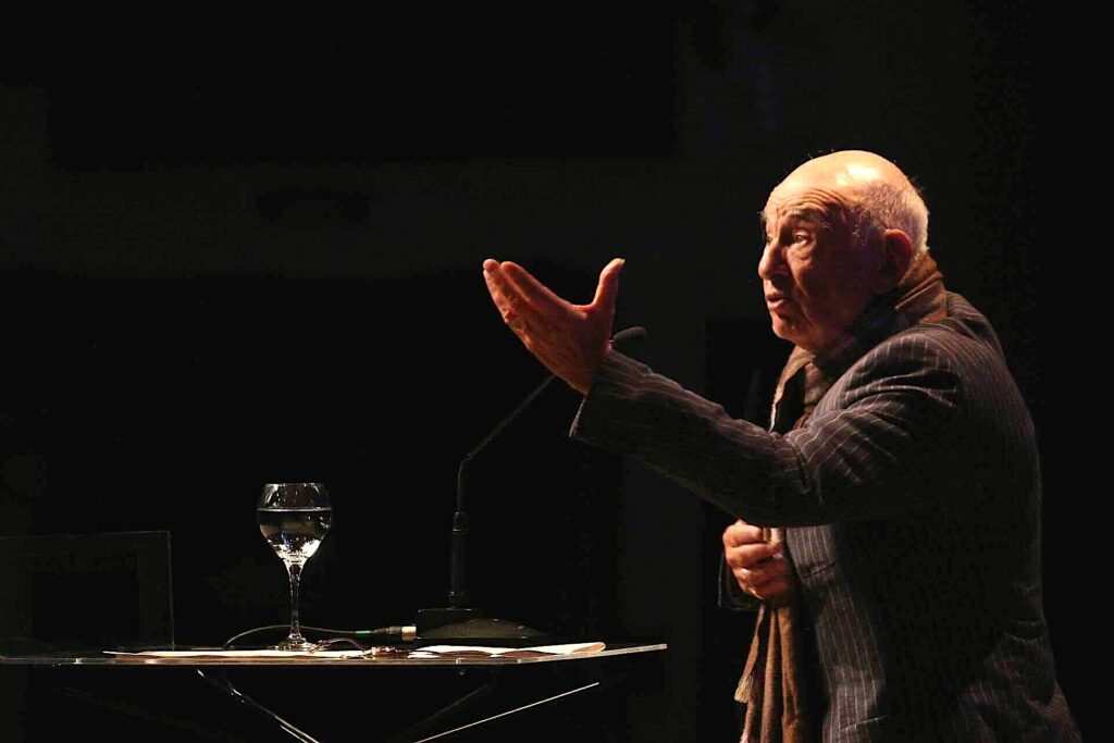 Edgar Morin à Porto Alegre en 2011